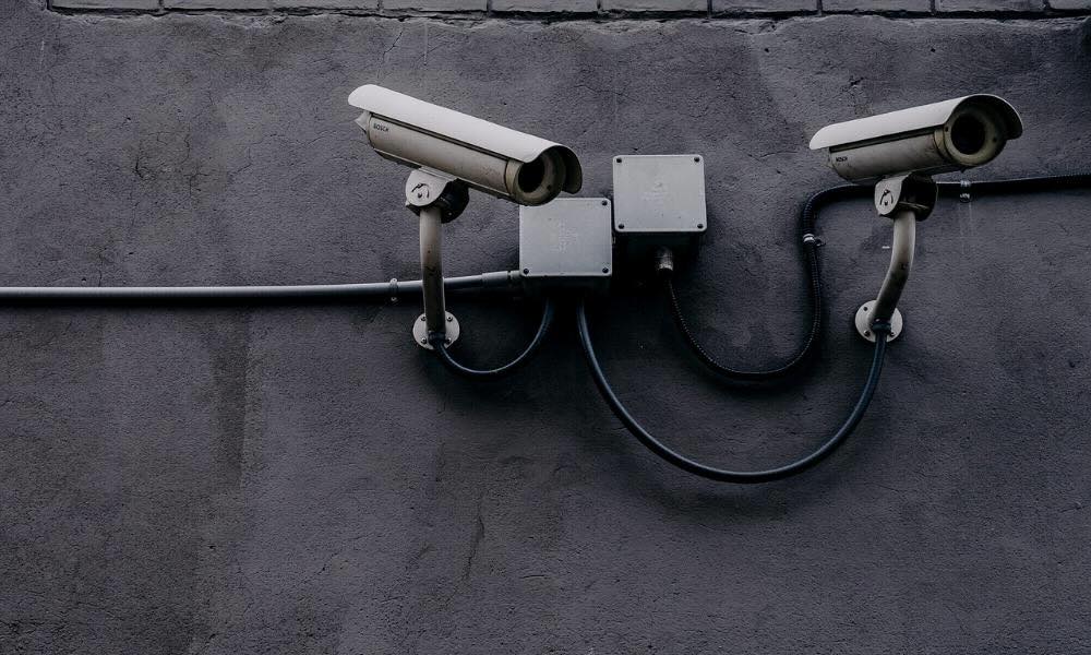 Monitoring domowy – kamery i aplikacje, które zapewnią Ci bezpieczeństwo