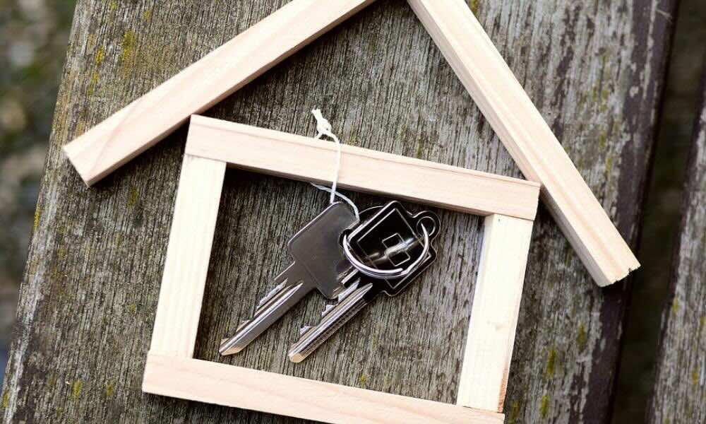 Jak zabezpieczyć balkon przed upadkiem zwierząt?