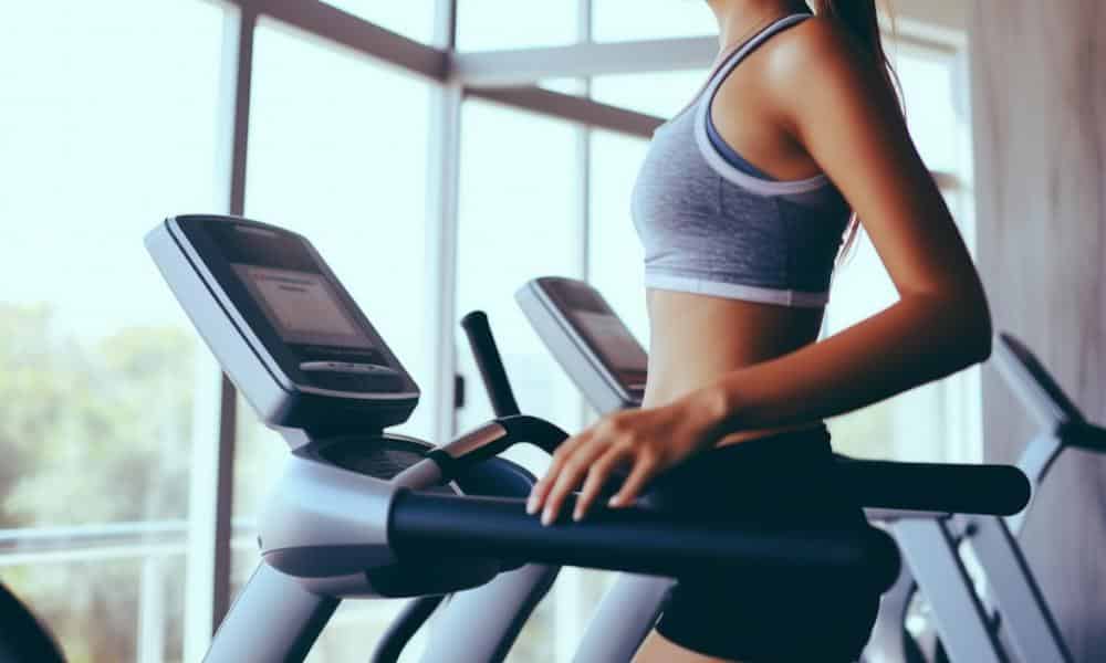 Poradnik: cardio vs siłowy – co wybrać dla lepszej formy?